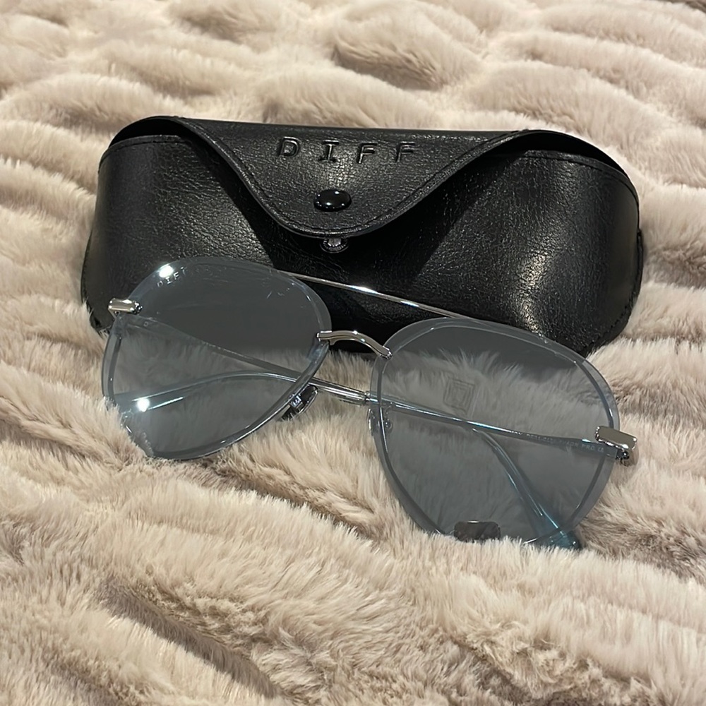 Diff Eyewear Sunglasses - image 1